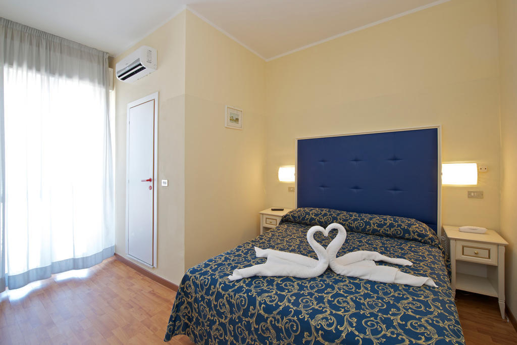 Hotel Garden Cattolica Phòng bức ảnh