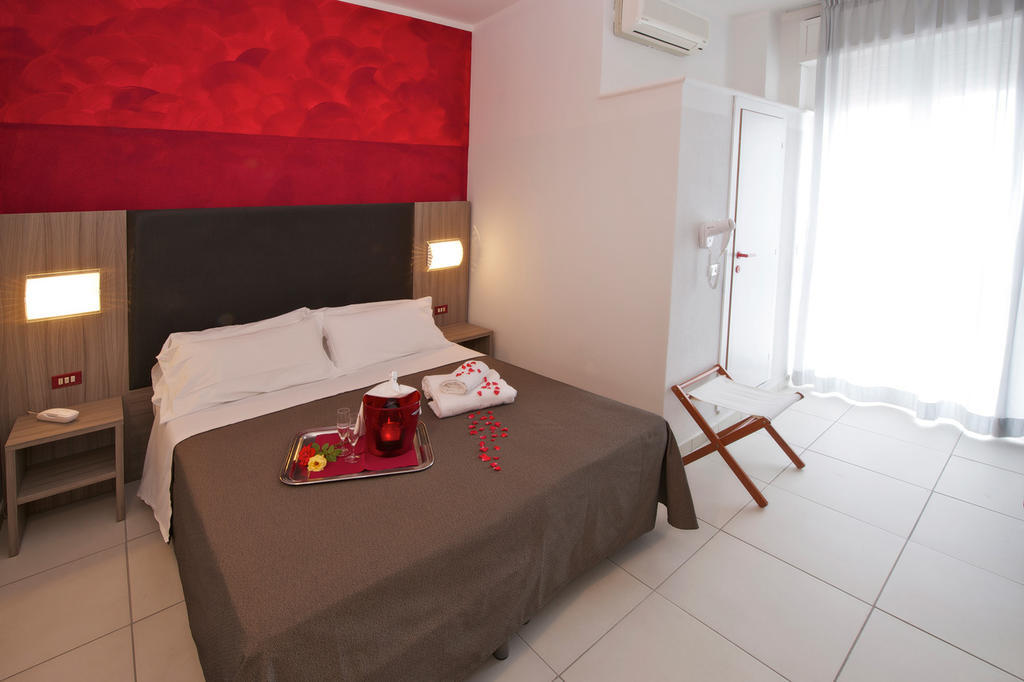 Hotel Garden Cattolica Phòng bức ảnh