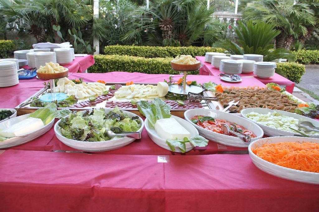 Hotel Garden Cattolica Ngoại thất bức ảnh