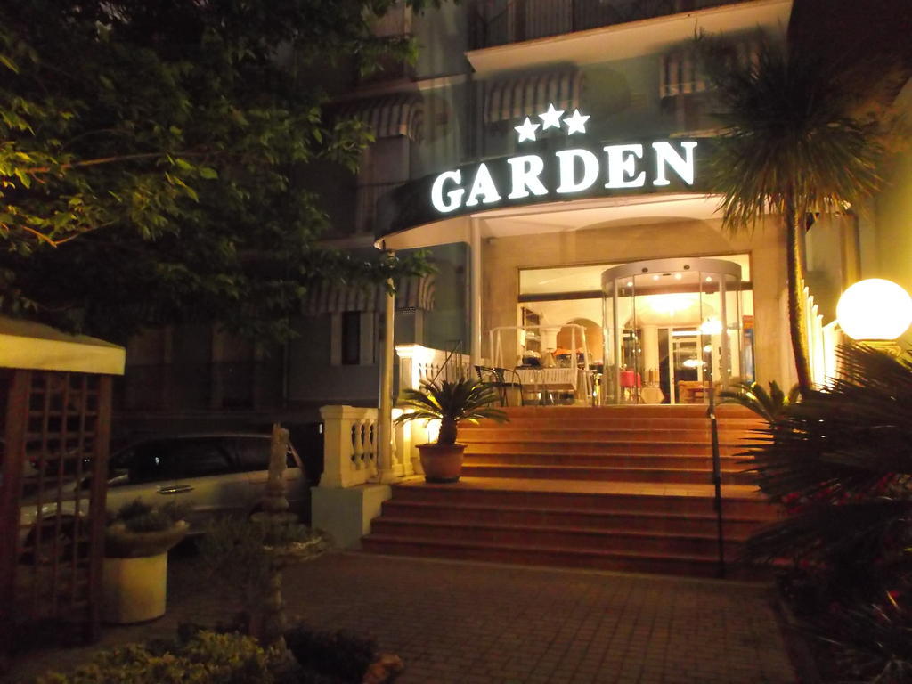 Hotel Garden Cattolica Ngoại thất bức ảnh
