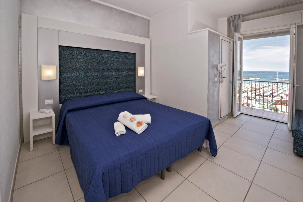 Hotel Garden Cattolica Ngoại thất bức ảnh